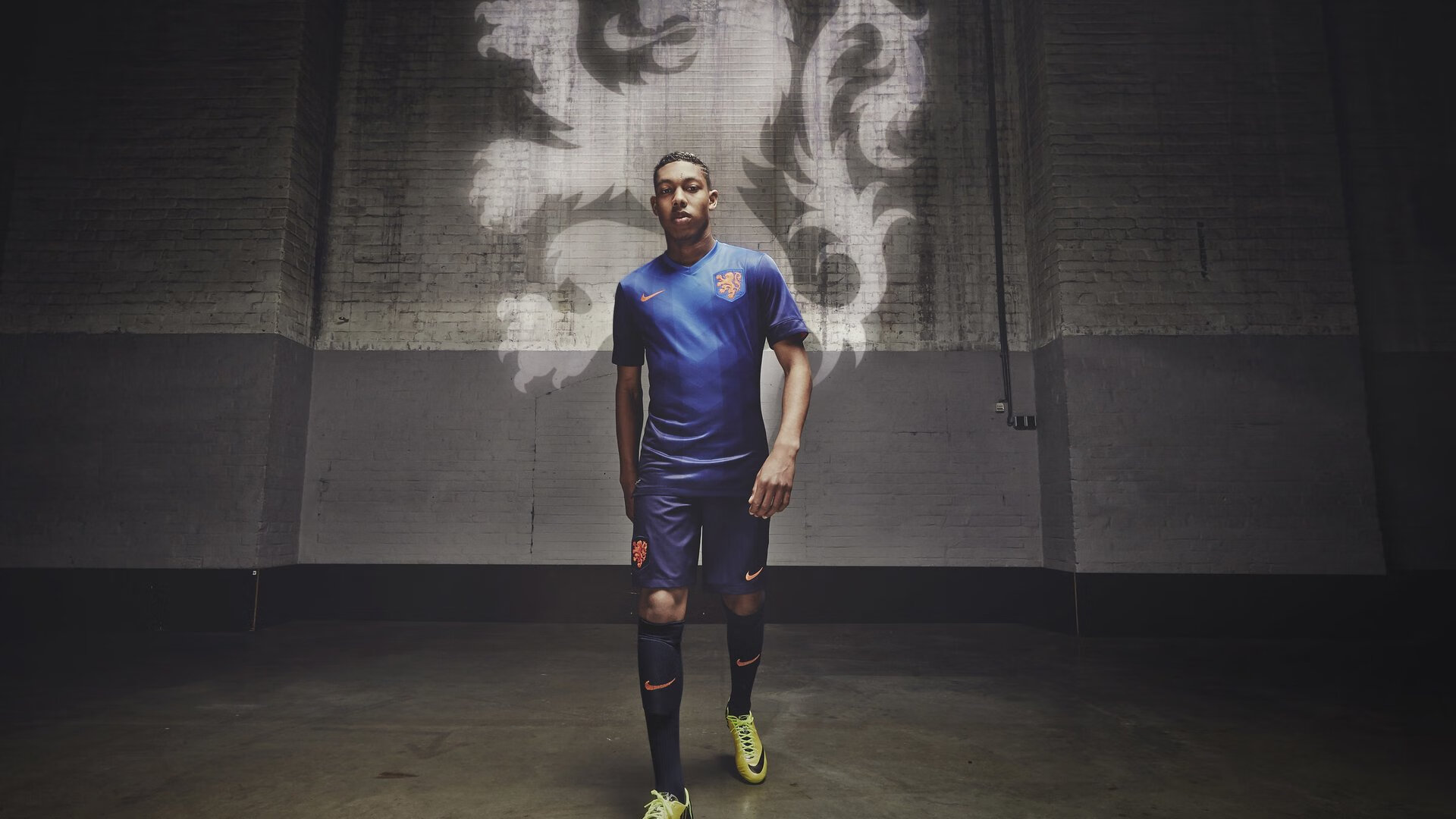 国家队加强体能储备训练应对高密度赛程挑战，国家队体能训练中心